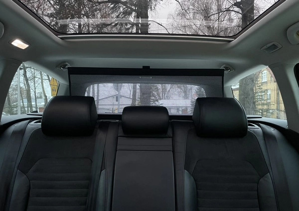 Volkswagen Passat cena 37000 przebieg: 268000, rok produkcji 2010 z Wrocław małe 379